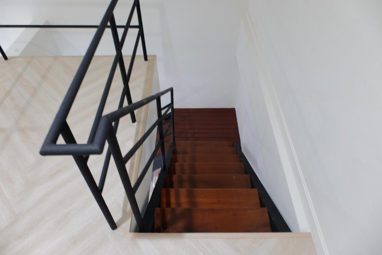 Baan Khun Pra Duplex Rm3 Bangkok Apartment Exterior photo